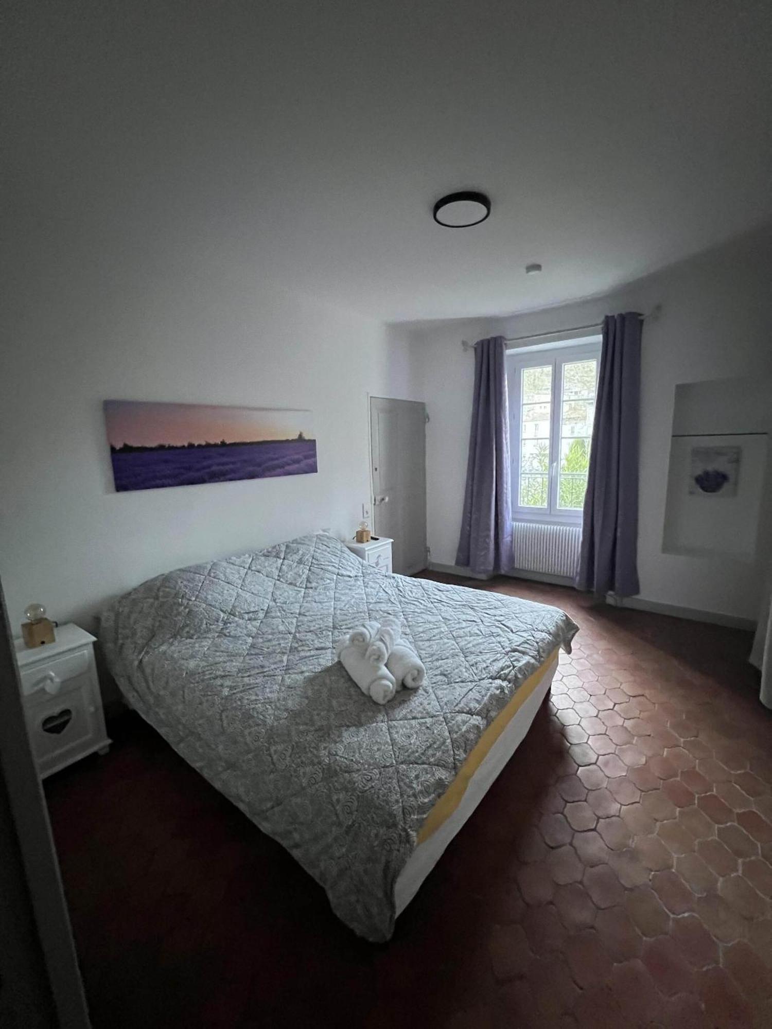 Bed and Breakfast La Figuiere Fontaine De Vaucluse Camera foto